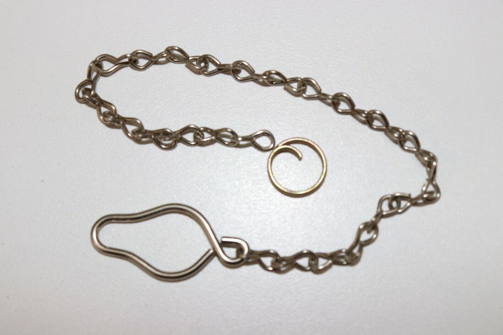 WWII US Silver plated steel Whistle Chain 9\