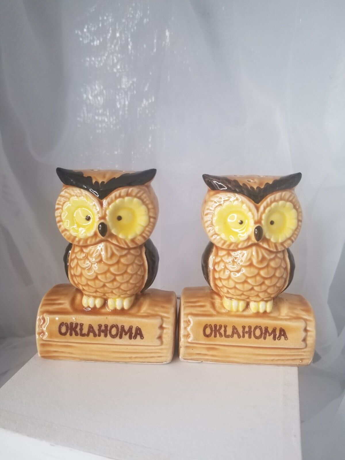 VINTAGE 1985 Owl Salt & Pepper Shakers Oklahoma Souvenir Retro Kitsch