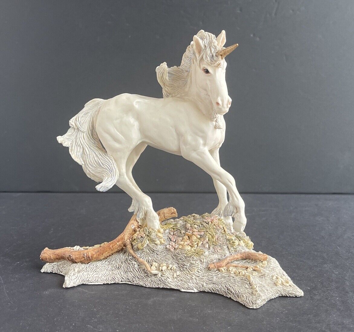 1998 Fables “Endeavor” Unicorn Figurine - Limited Edition Holland Studio