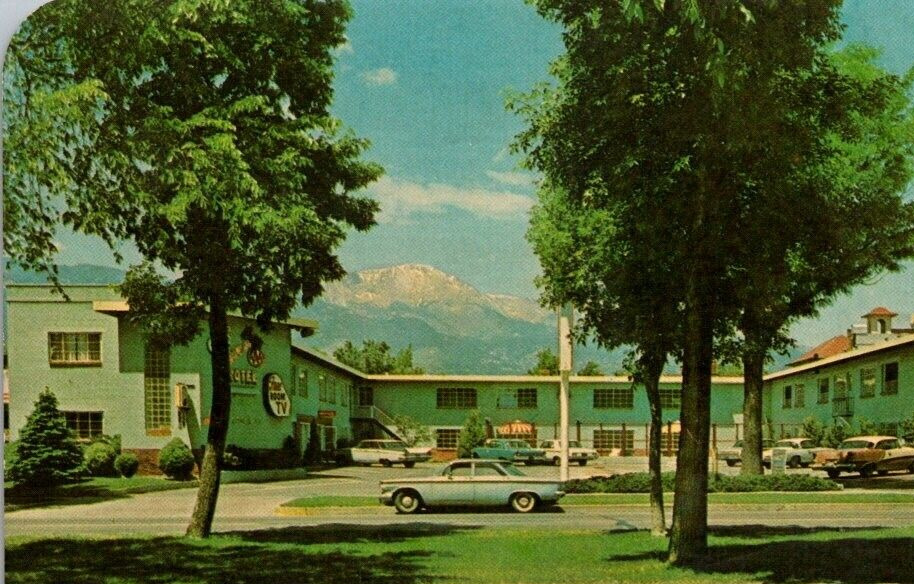 Postcard Chrome J\'s Motor Hotel Colorado Springs old car