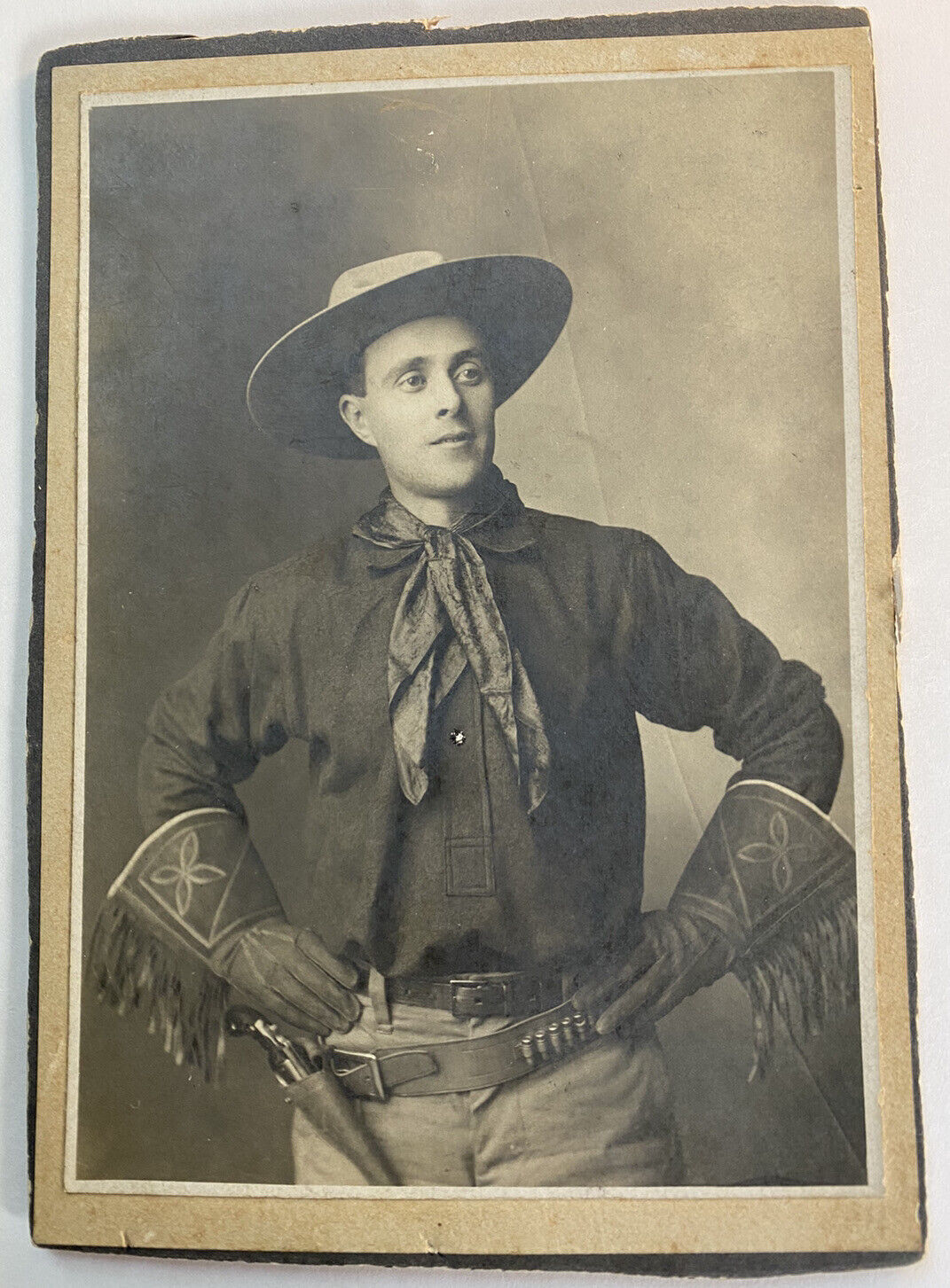 Awesome Identified 1907 Cowboy Western 4x6 Photo taken at O.X. Rancho in Wyoming