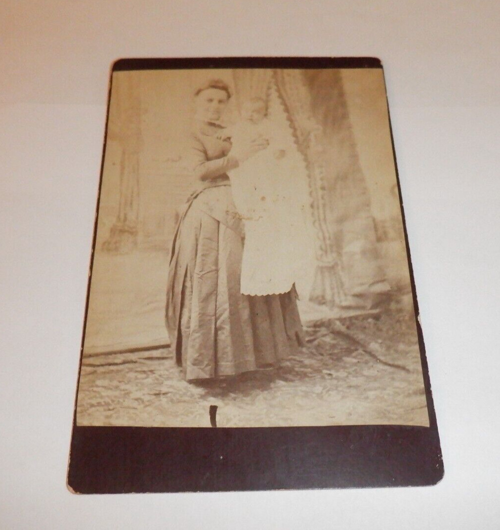 c.1890 YOUNG WOMAN & BABY CABINET CARD PHOTO PHOTOGRAPH PIC PICTURE
