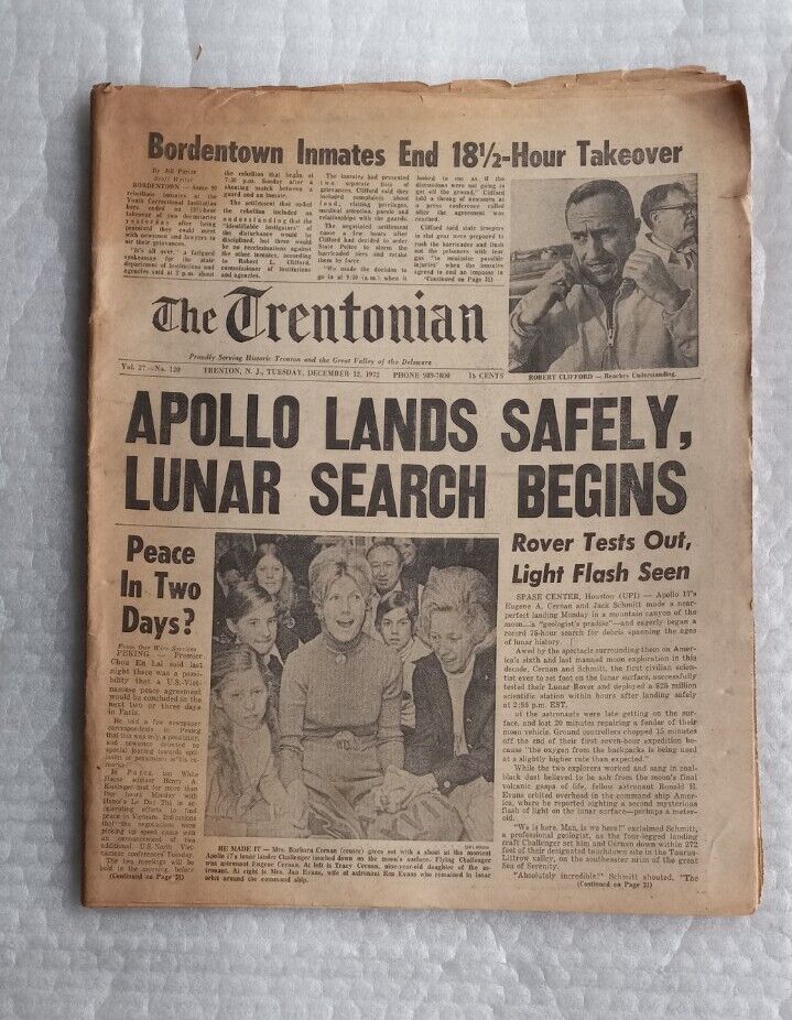 THE TRENTONIAN - Vintage Newspaper NASA Apollo 17 Lands Safely December 12, 1972