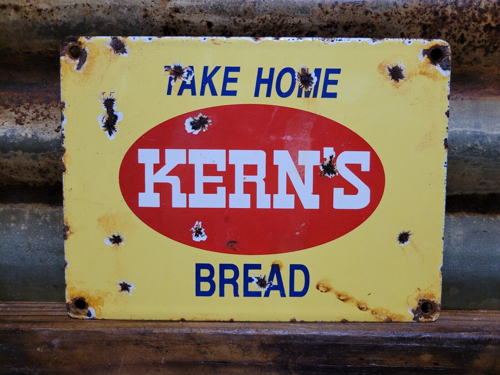 VINTAGE KERNS BREAD PORCELAIN SIGN OLD BAKERY FOOD STORE ADVERTISING GEN STORE