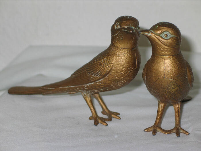 Exceptional Pair Vintage Gold Tone Metal Bird Salt/Pepper Shakers - Marked