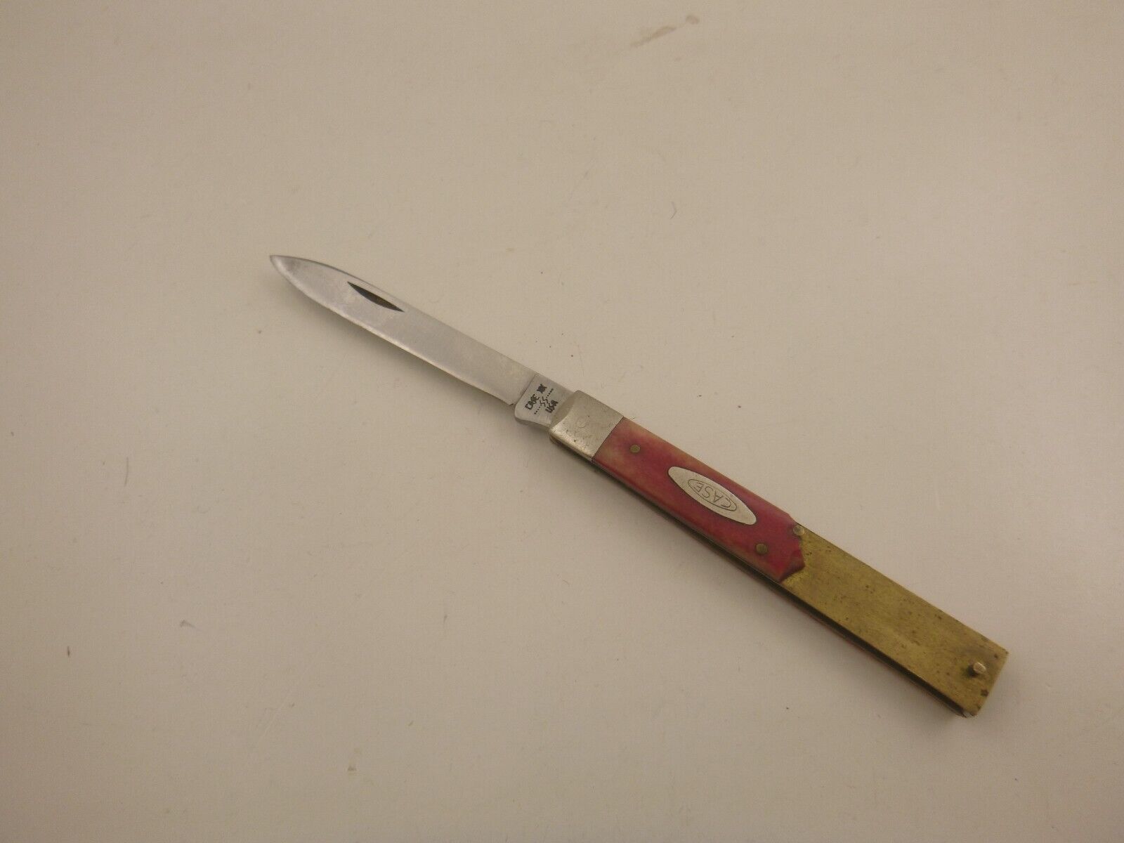 DAMAGED Vintage 1980 Case XX Smooth Red Bone Doctors Knife SR6185 SSP 10 Dot