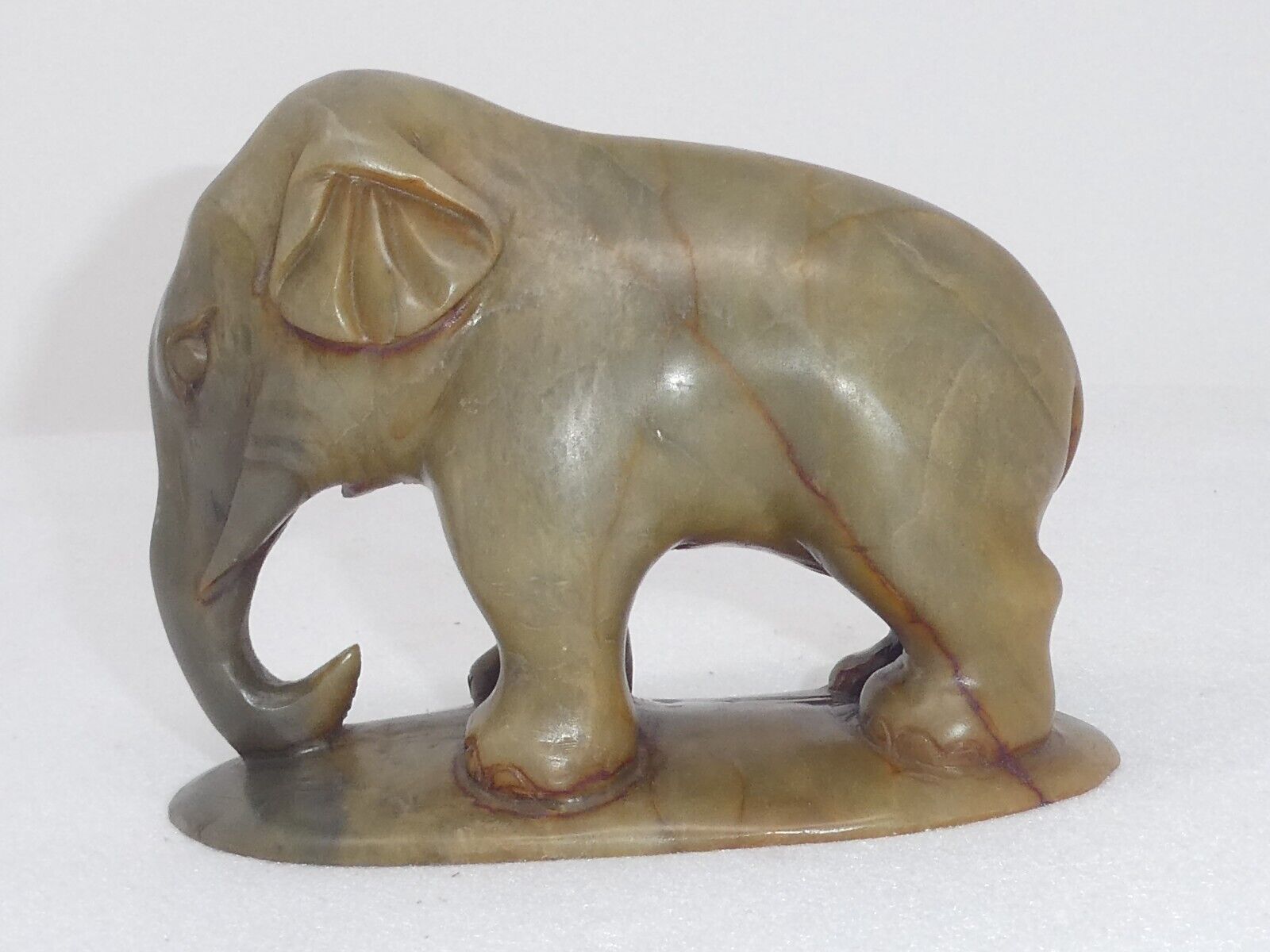 VINTAGE HAND CARVED STONE ELEPHANT HEAVY FIGURINE PAPERWEIGHT