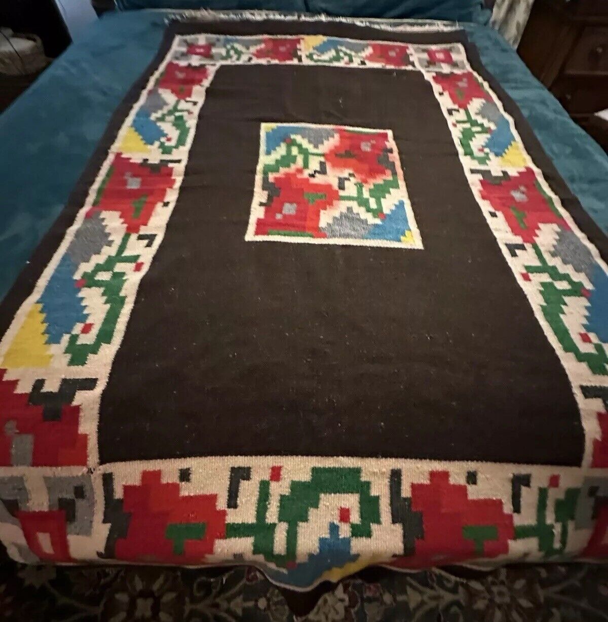 Vintage SOUTHWEST Mexican Ethnic Design WOOL BLANKET Fringed 86x42in