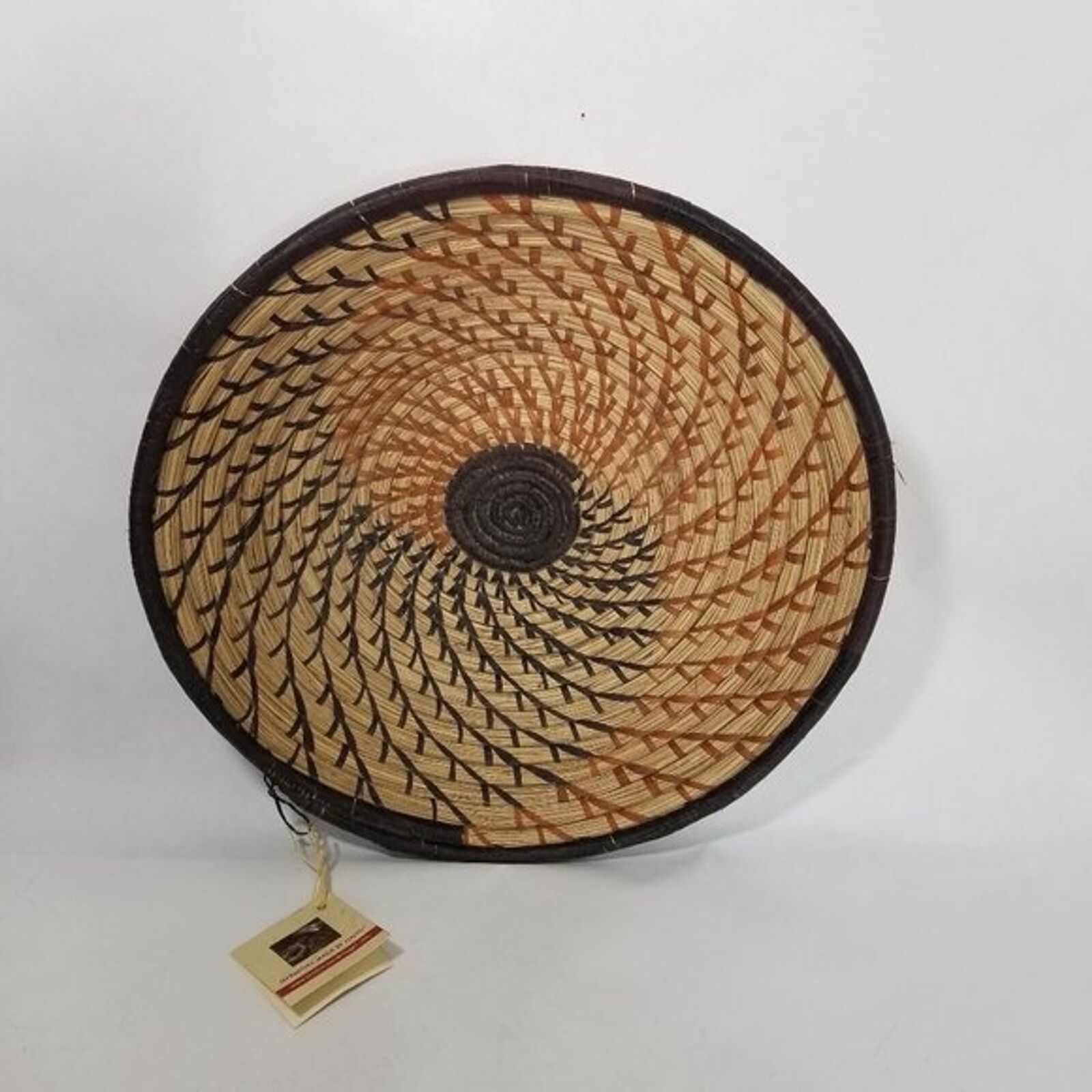 NEW Ten Thousand Villages Handcrafted Raffia Wicker Rattan Basket Size 13x13 NEW