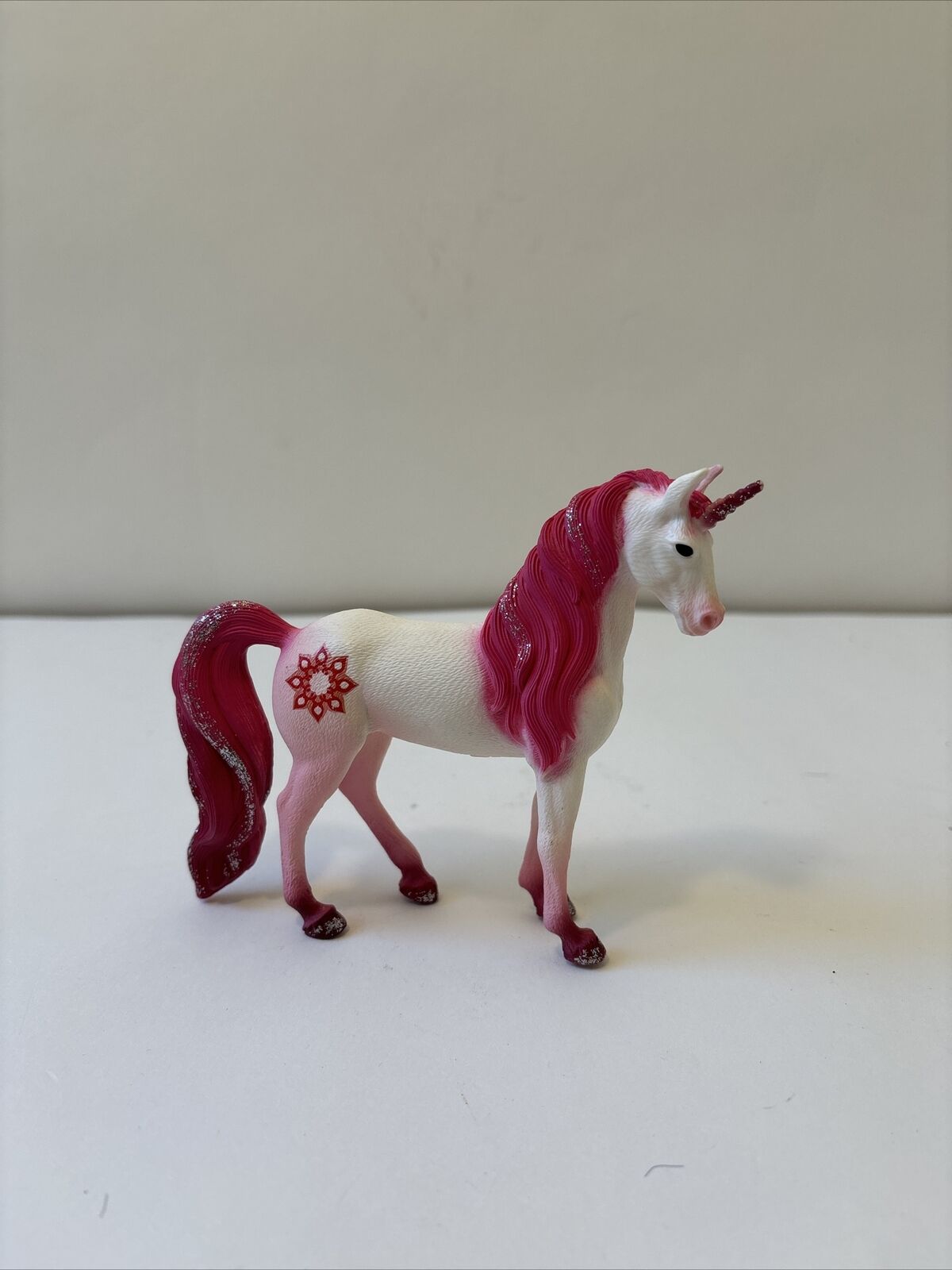 Schleich Germany Pink & White & Glitter Horse Unicorn 2020