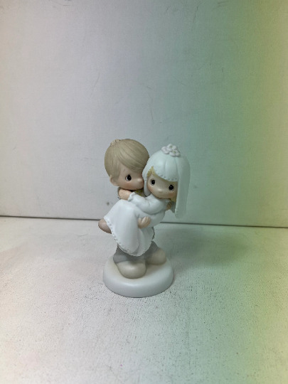Vintage Enesco Precious Moments #E9255 “Bless You Two” 1983 Porcelain Figurine