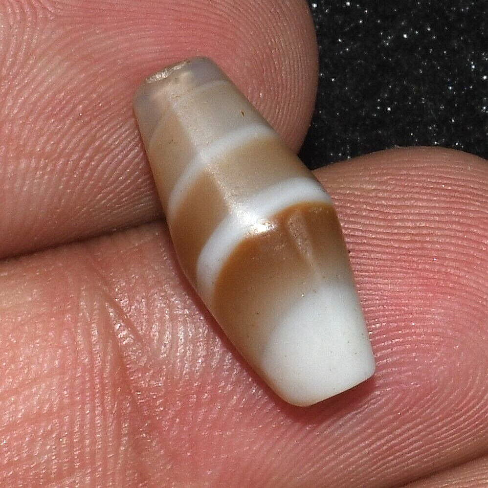 Authentic Ancient Bactrian Agate Stone Bead in Good Condition From Central Asia