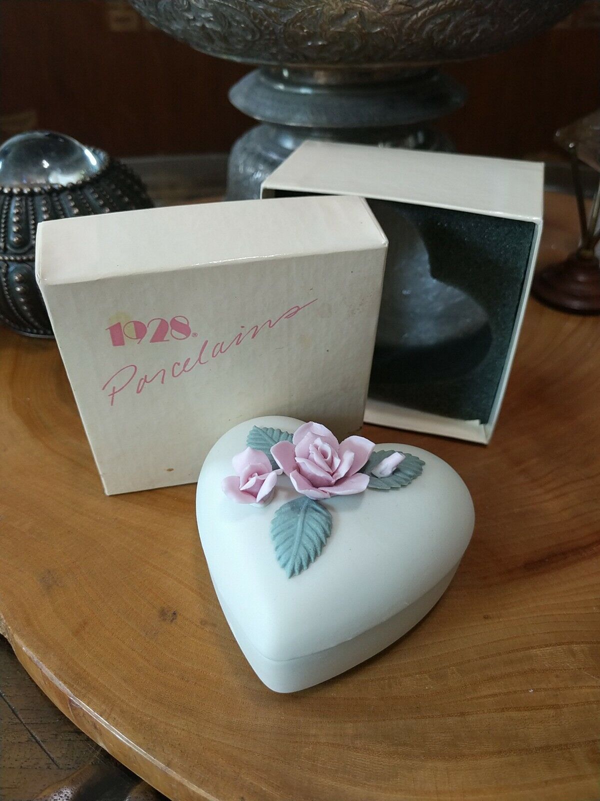 1928 Brand porcelain trinket box. Heart shape