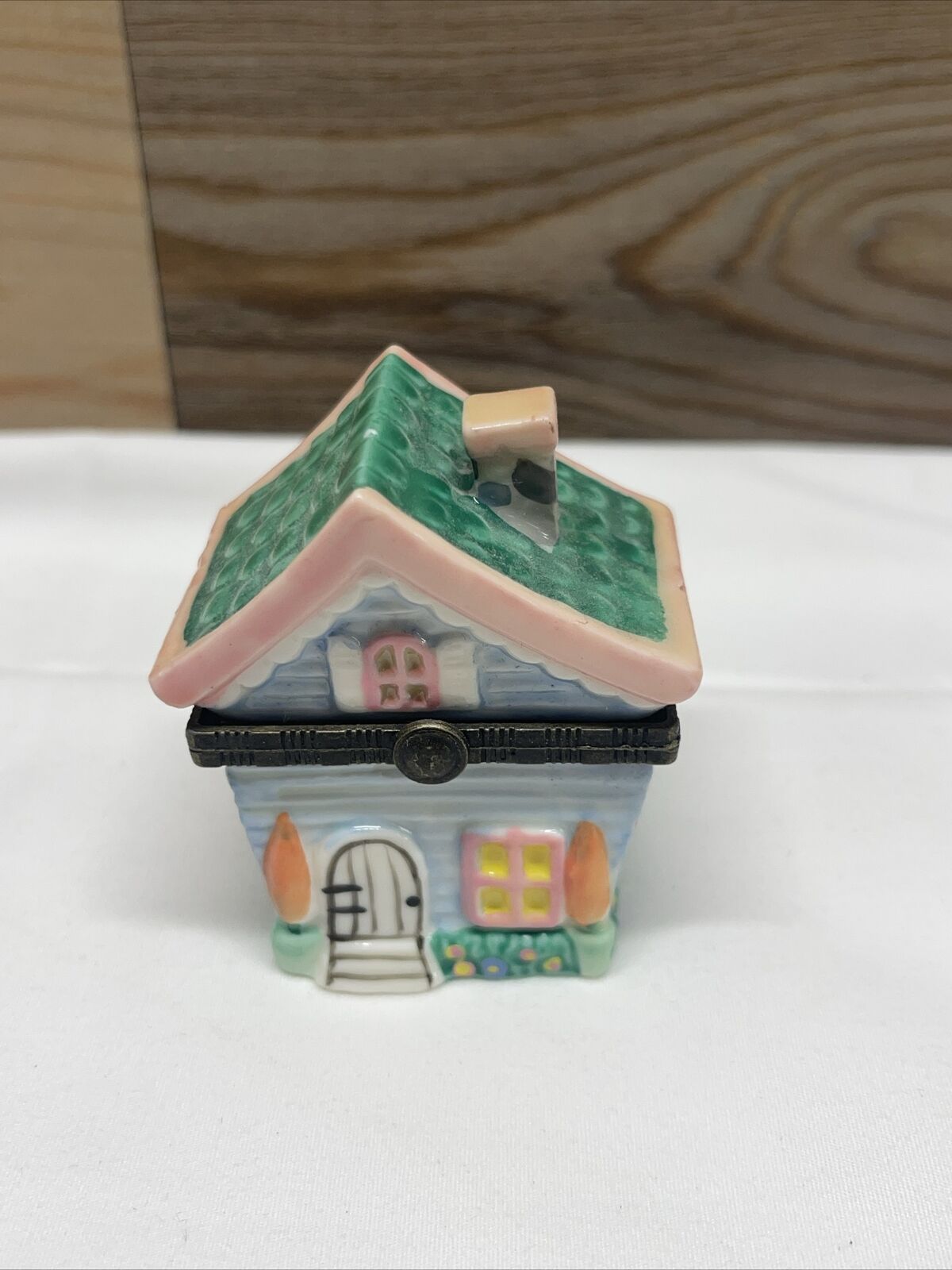 Easter Village Home Sweet Home   - Porcelain Trinket Box * Bunny NOT included*