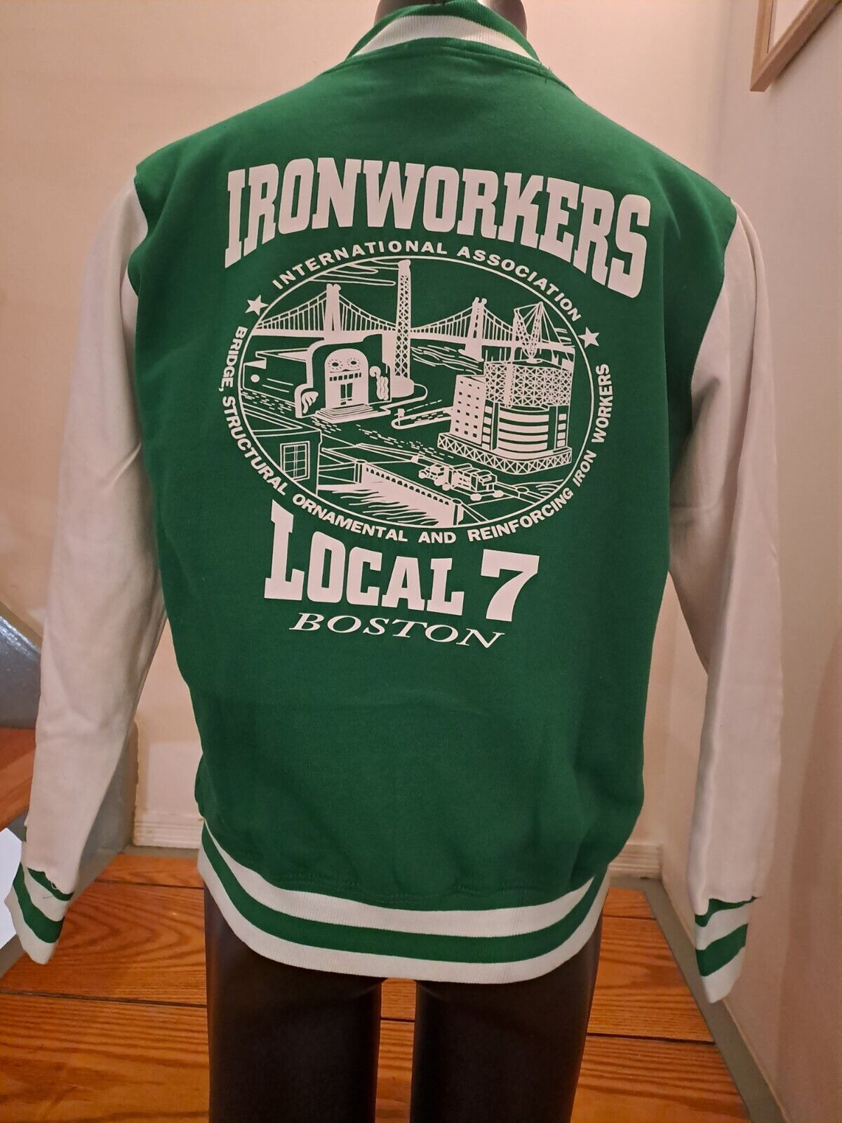  Ironworkers  Local 7 structural ornamental  Sport Top IronWorker  Sz M Boston 