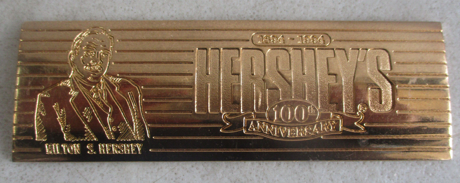 VINTAGE HERSHEY\'S 100TH ANNIVERSARY COMMEMORATIVE CHOCOLATE BAR 1994 GOLD 5\