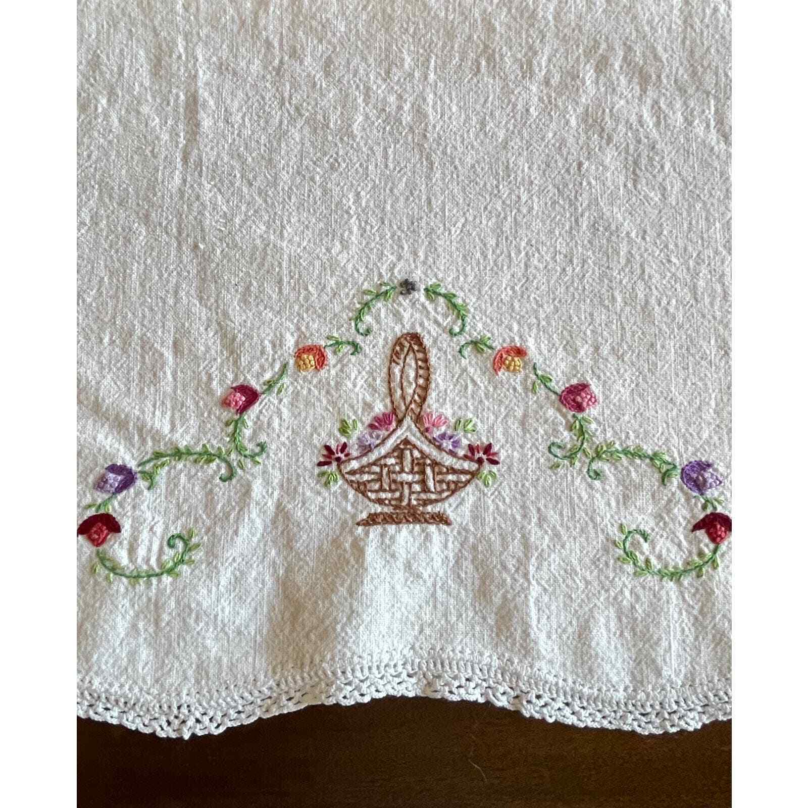 Beautiful Vintage Cotton Kitchen Linens Hand Towel