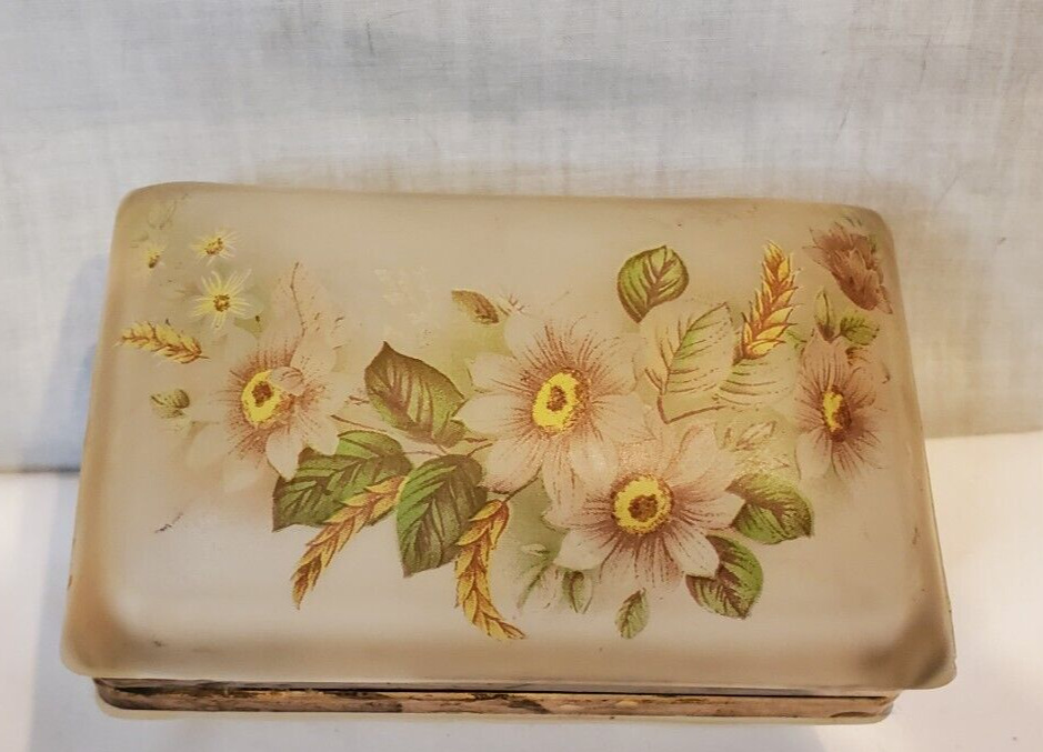 Vintage Frosted Glass Flower Trinket Box 4\'\'