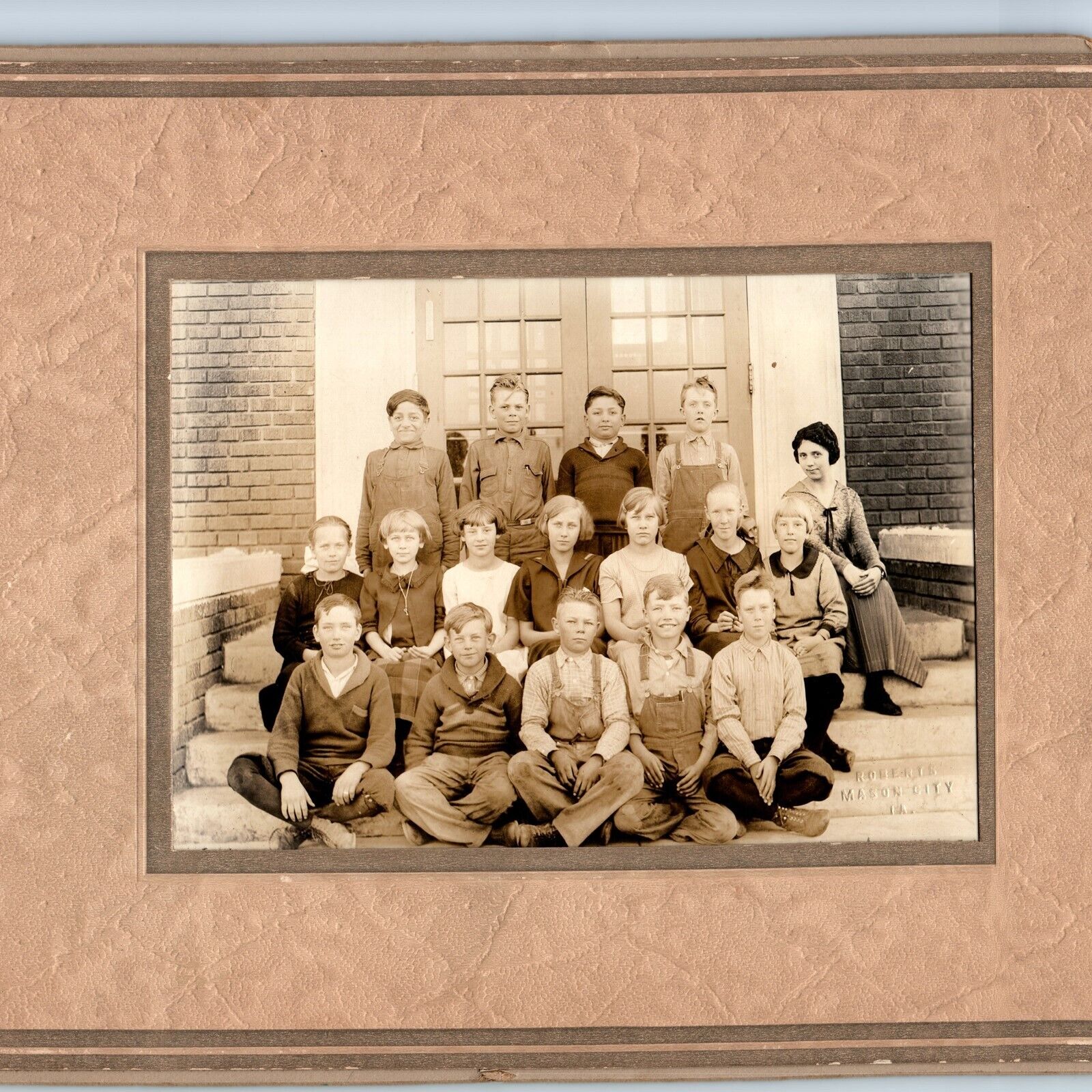 c1910s Mason City Iowa Children Student School Group Photo Elementary Roberts 1U
