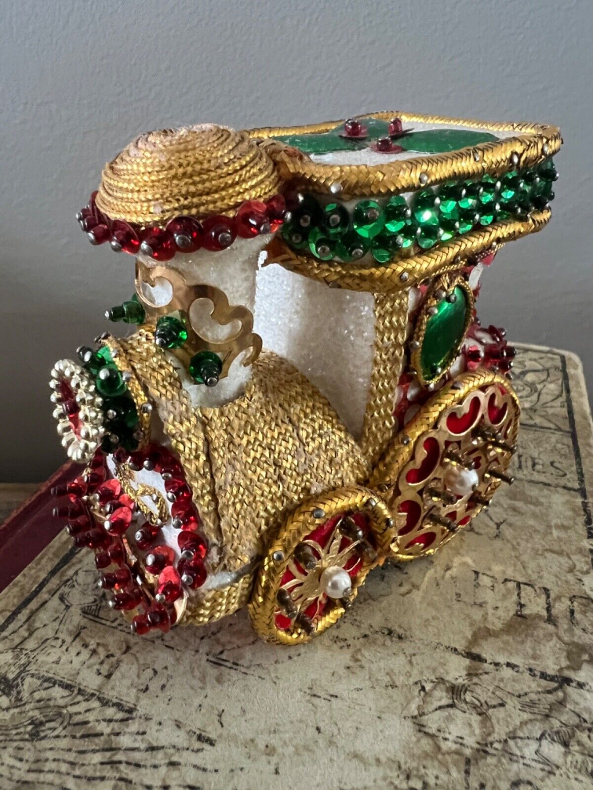 Vintage VERY NICE Sequined 1950s Christmas SteamTrain Engine