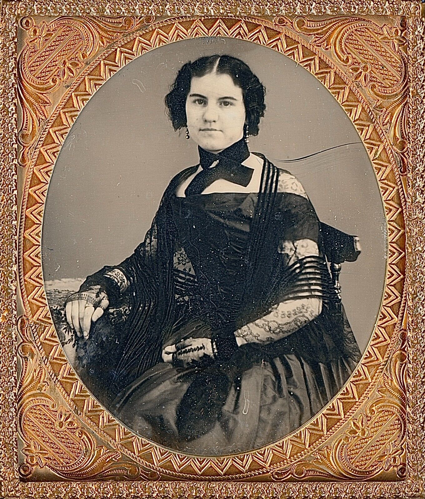 Pretty Young Lady New Orleans, Louisiana Identified 1/6 Plate Daguerreotype T321