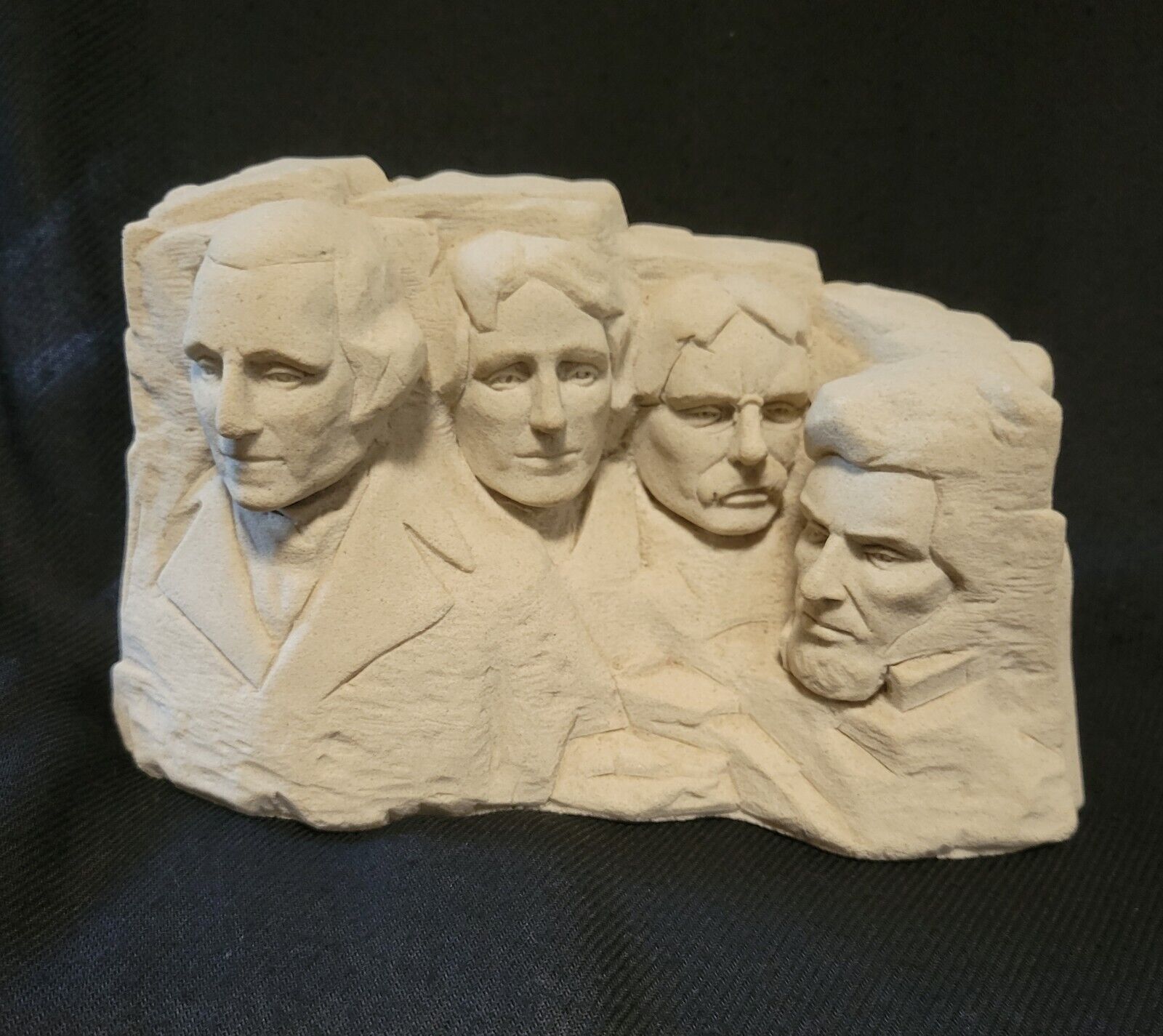 Sands Of Time Mount Rushmore Art Sculpture Paperweight Vintage