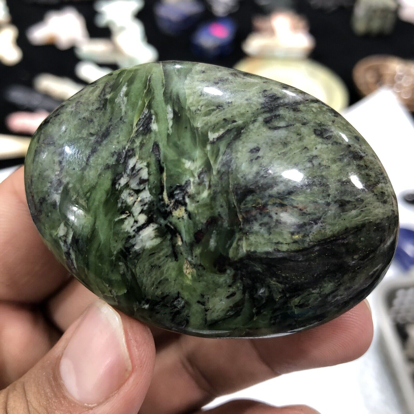 Natural Nephrite Plum healing crystal /Afghanistan 100 Gram