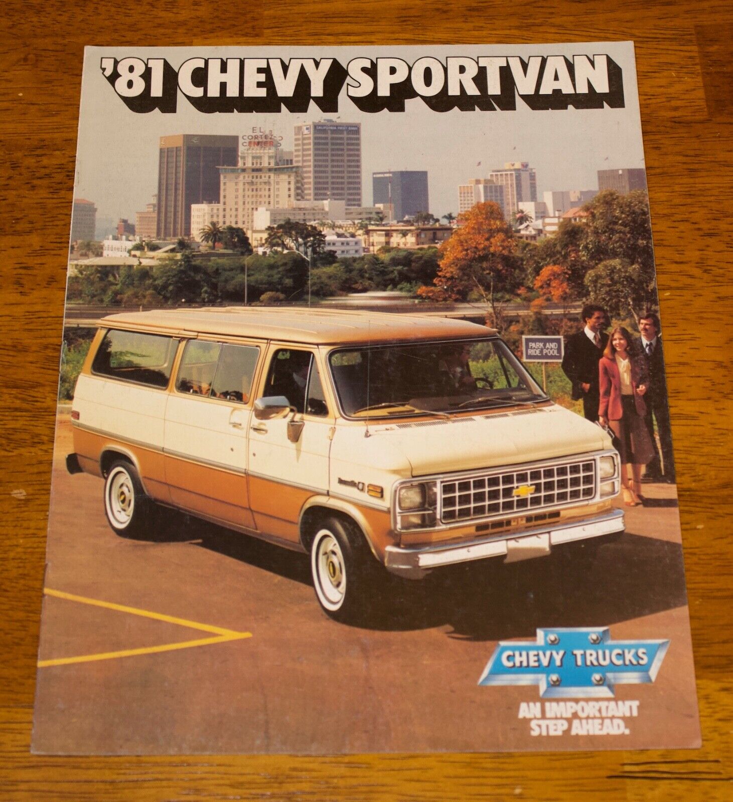 Vintage Circa 1981 CHEVY SPORTVAN Catalog Brochure 81