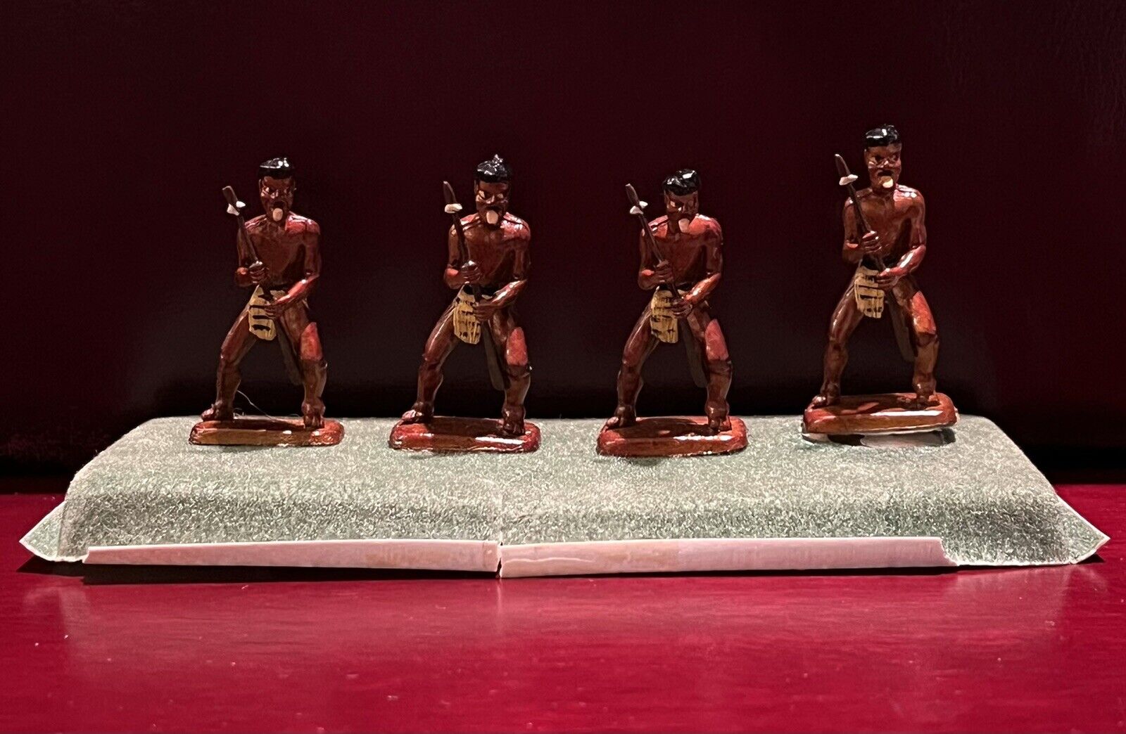 Vintage New Zealand lead MINIATURES figurines \