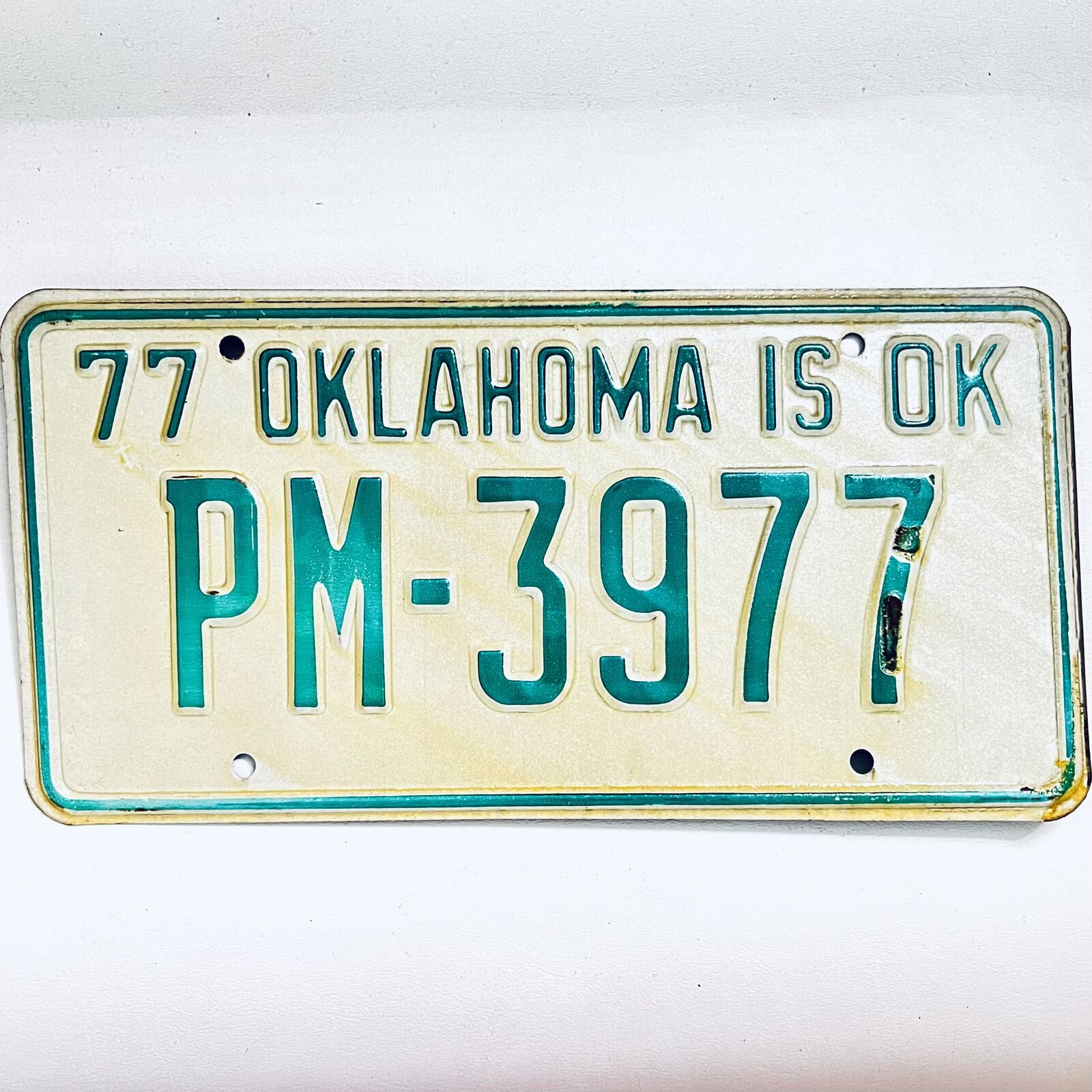 1977 United States Oklahoma Pushmataha County Passenger License Plate PM-3977