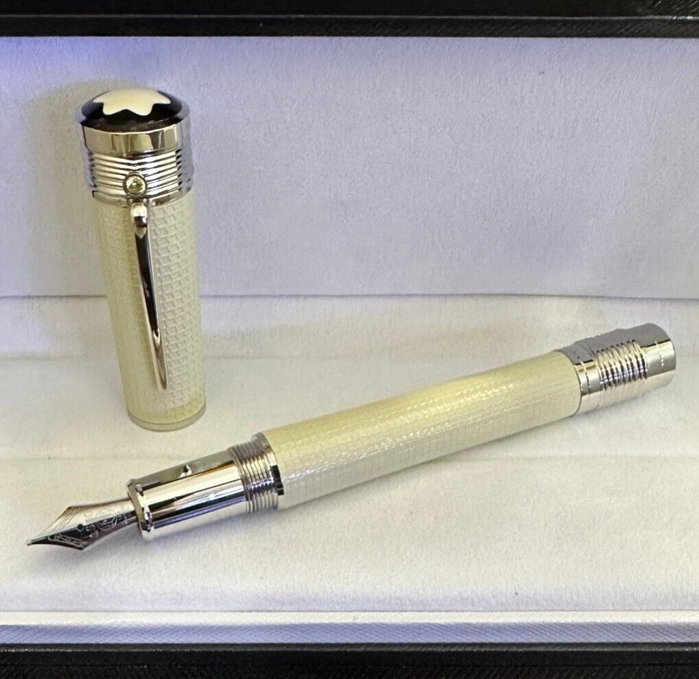 Deluxe Gandhi Series Off-white Color 0.7mm nib Fountain Pen NO BOX