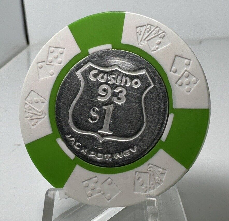 Casino 93 $1 Chip - Jackpot NEVADA - White Green Diecar Coin In Chip 1970s