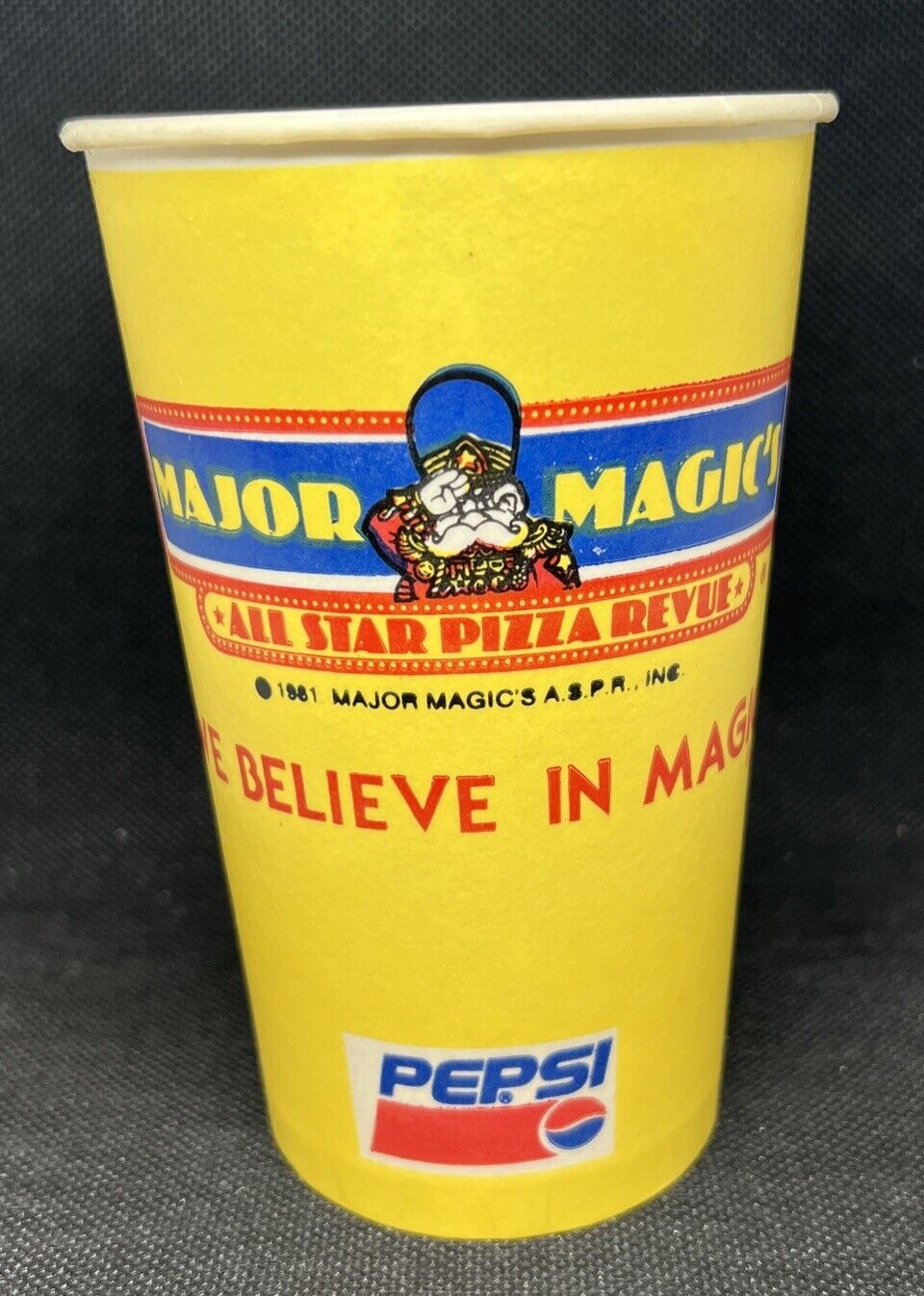 1981 Major Magic\'s All Star Pizza Revue Vintage Restaurant Yellow Pepsi Cup RARE