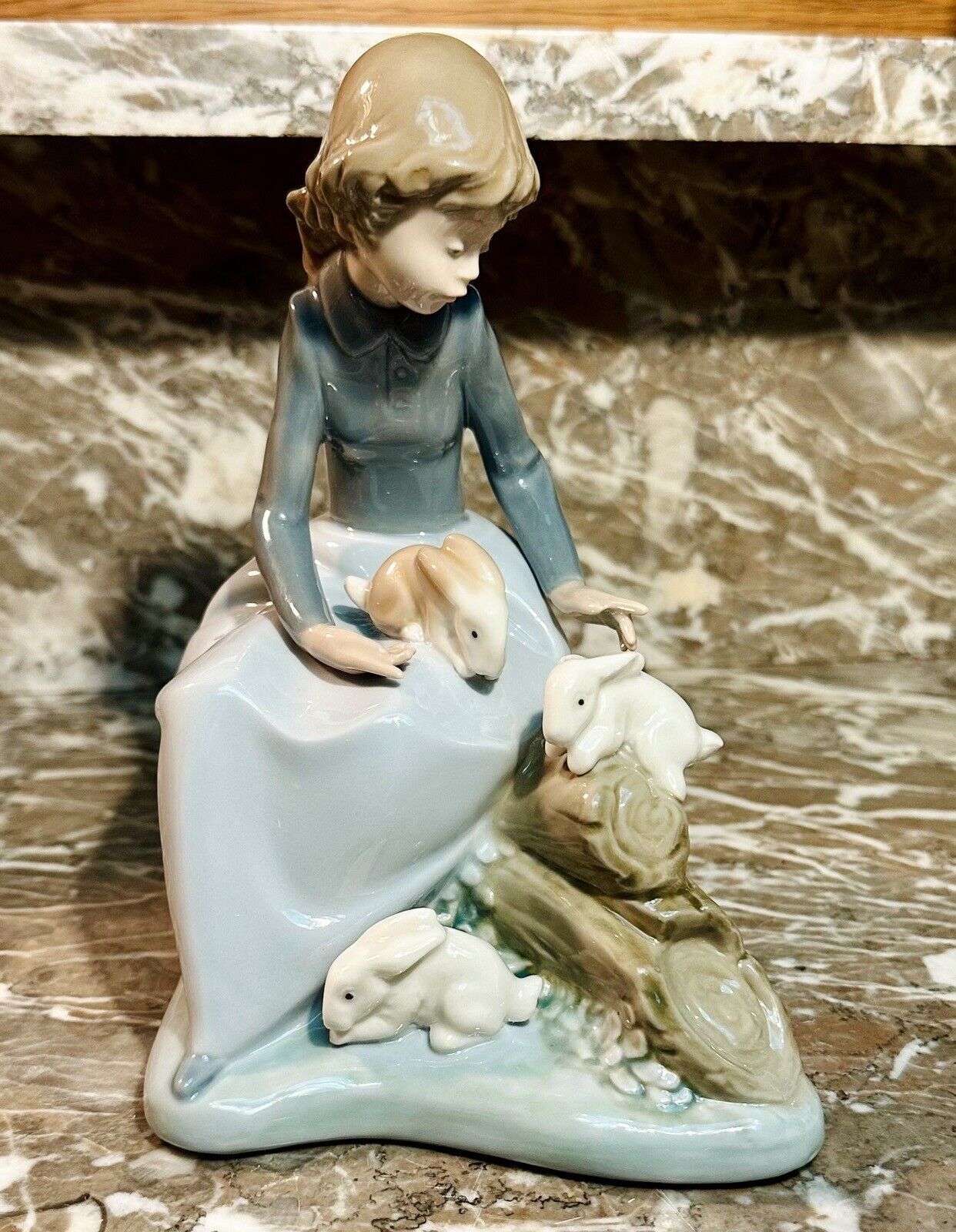 Lladro NAO Porcelain Figurine 1026 Girl With 3 Rabbits Bunnies 1987 Retired