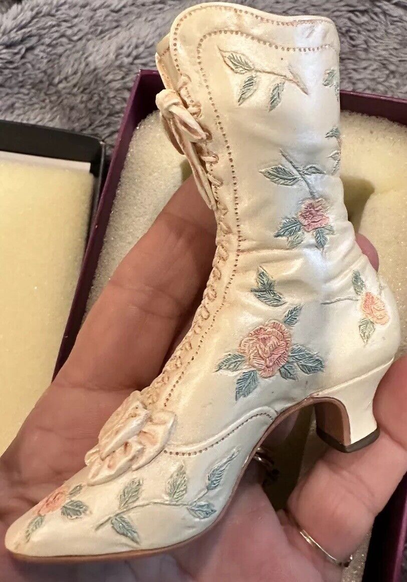 Just The Right Shoe- By Raine Willitts Victorian Wedding Boot #25088 1999