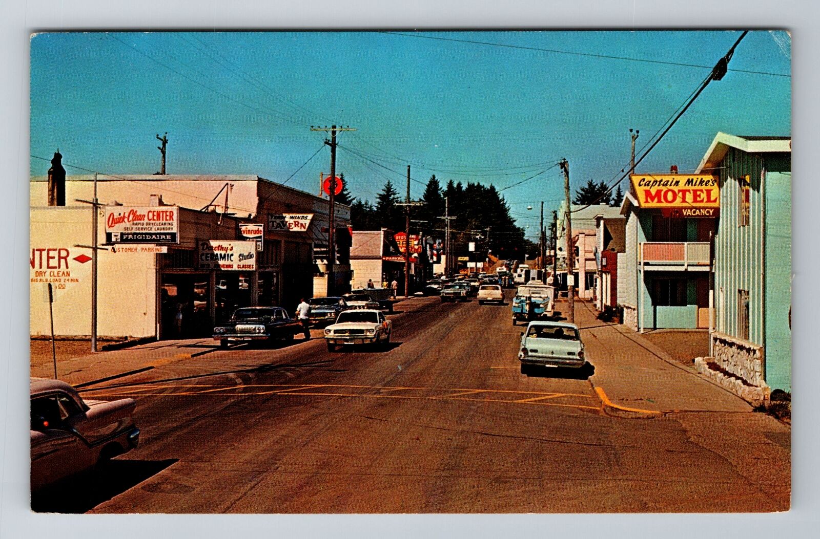 Ilwaco WA-Washington, Street View Of Town, Advertising Souvenir Vintage Postcard