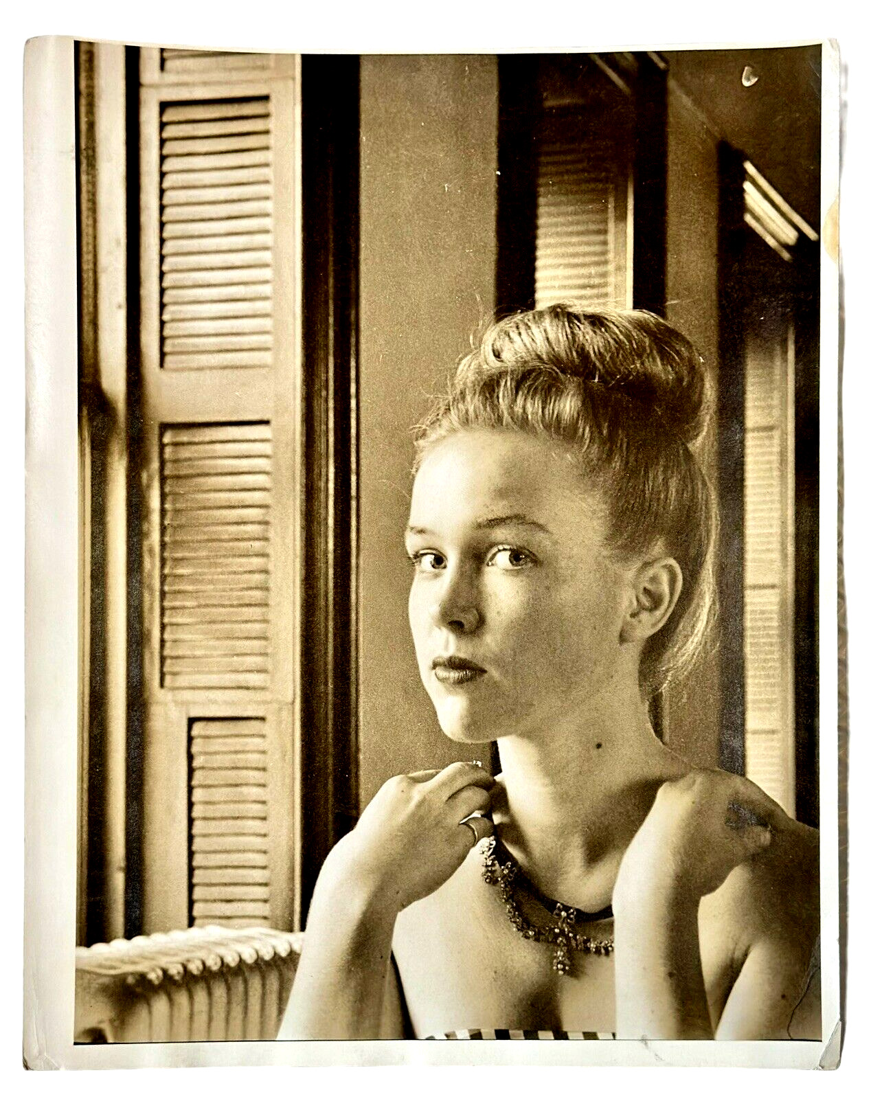 Large 1948 Silver Gelatin Print Photograph of Fashionable Pretty Woman Posing