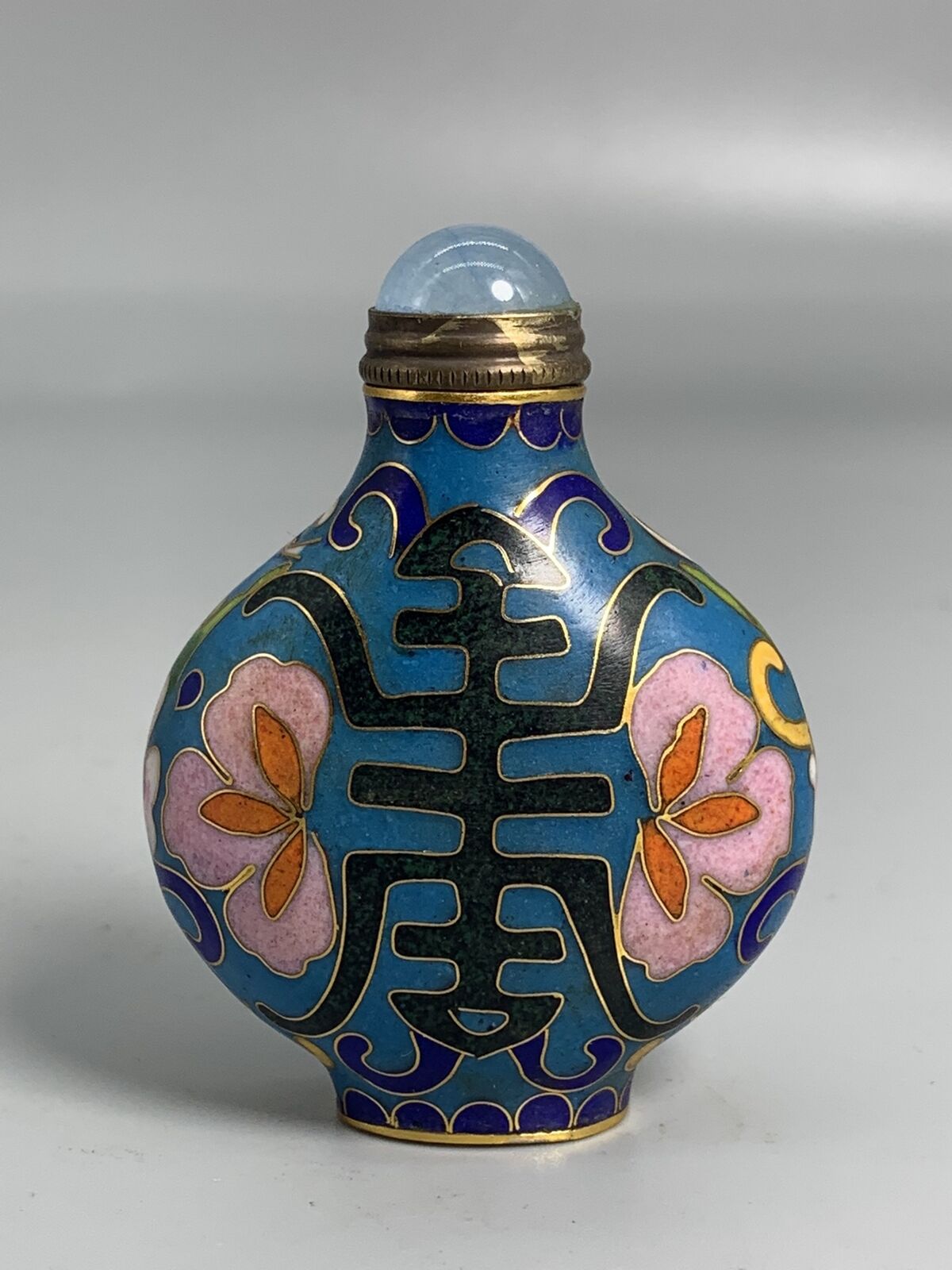 An Exquisite Chinese Cloisonné Silk Pierced Enamel Snuff Bottle