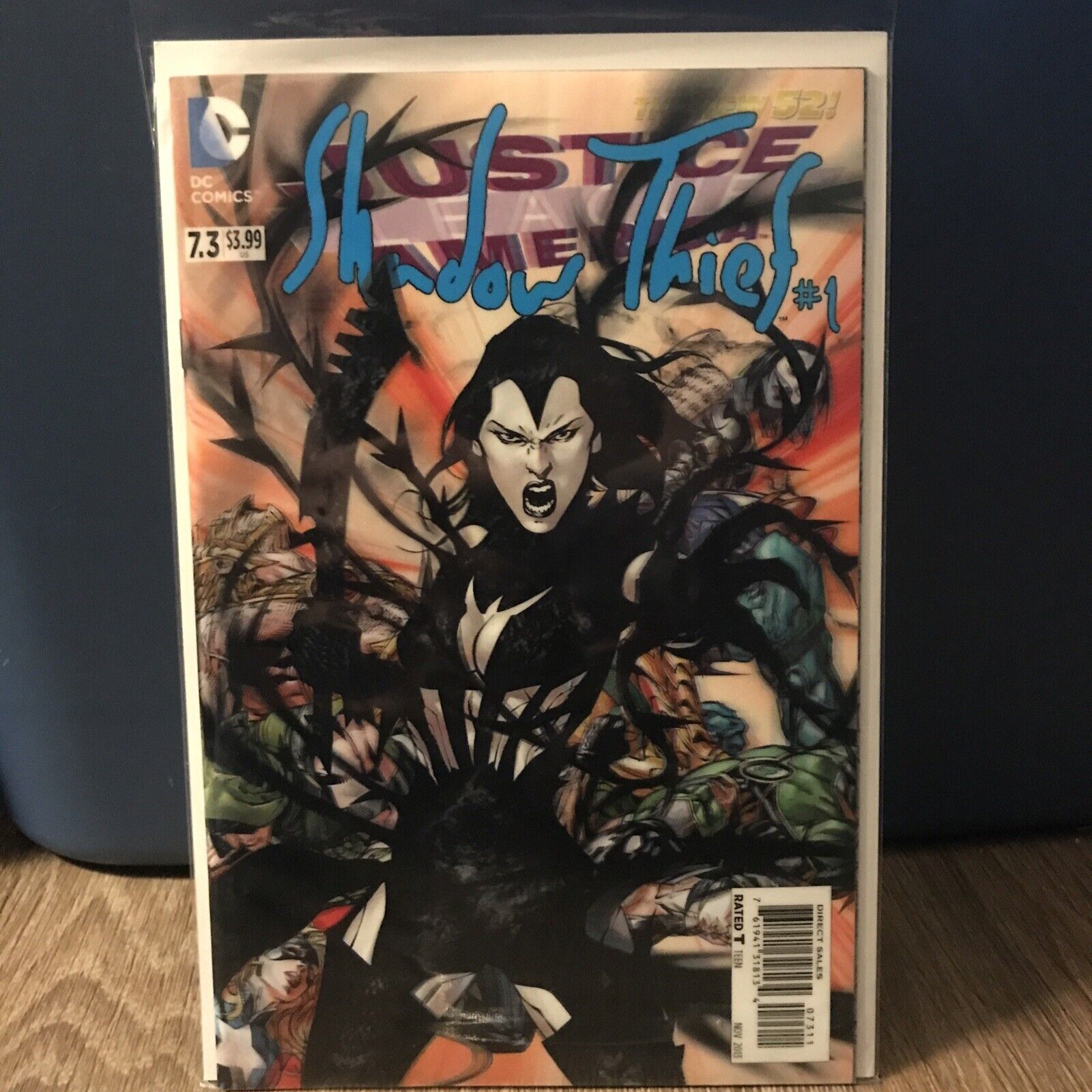 JUSTICE LEAGUE AMERICA #7.3. SHADOW THIEF #1 3D LENTICULAR COVER 2013 NEW 52