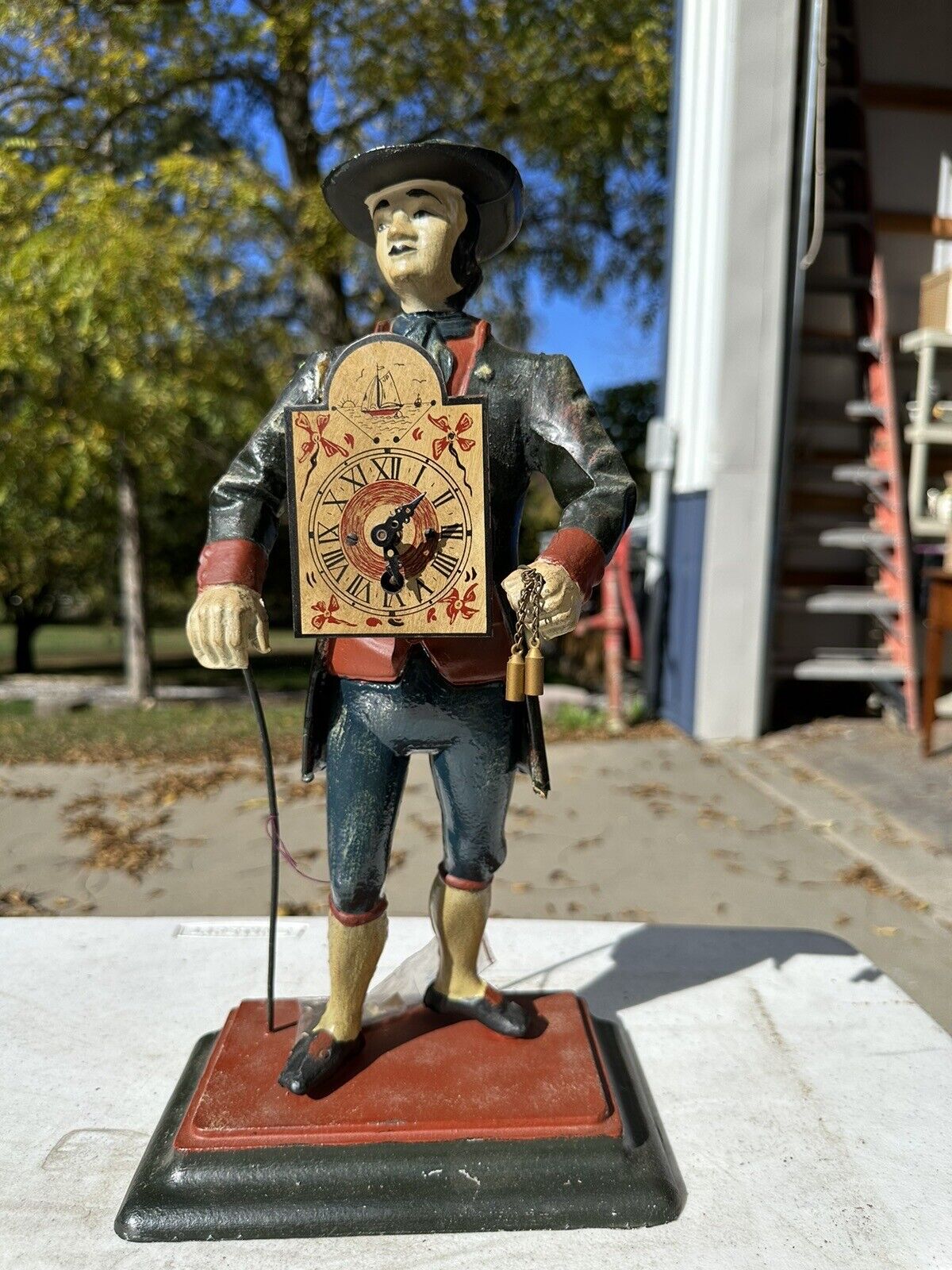 RARE: Clock Man Clock Colonial Style 1940 Era. Made In Holland Keys Included