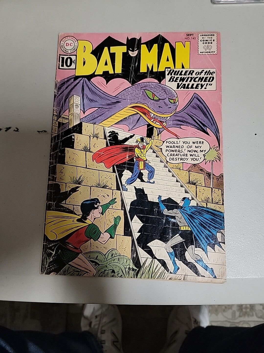 BATMAN #142   DC Comics   1961    SILVER AGE ....RARE 