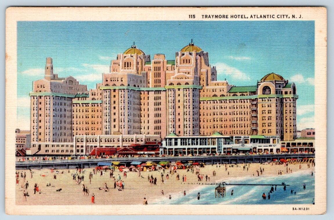 1936 HOTEL TRAYMORE BOARDWALK BEACH ATLANTIC CITY NJ LINEN POSTCARD 3A-H1231
