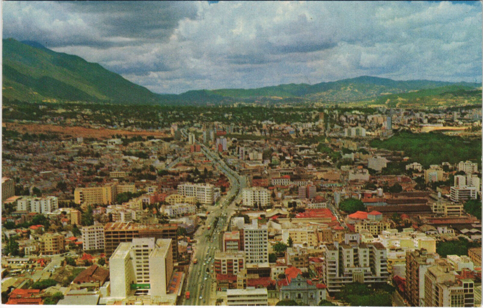 PC VENEZUELA, CARACAS, AVENIDA URDANETA, Modern Postcard (b43577)