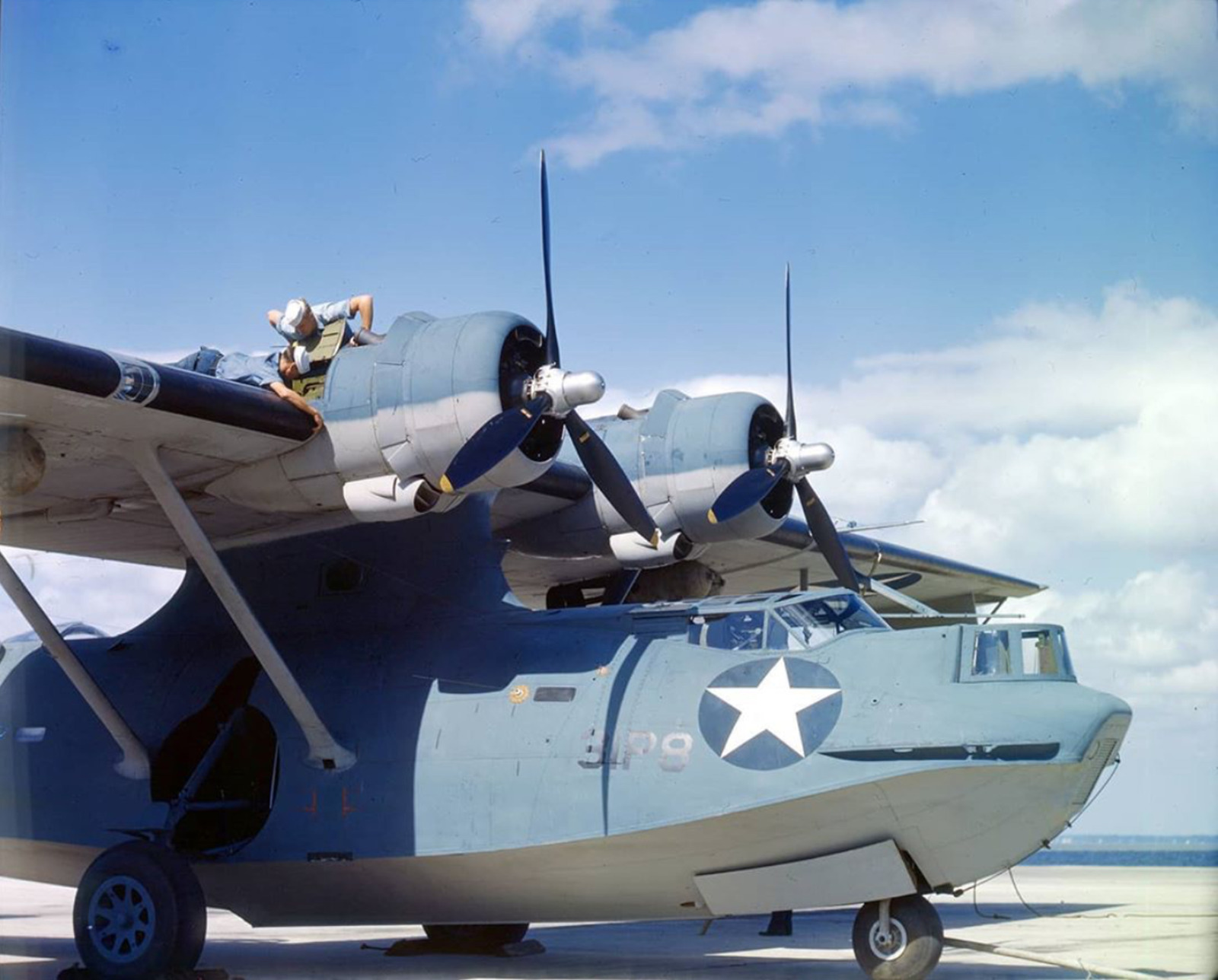 COLOR WW2 WWII Photo US Navy PBY Catalina Amphibious Bomber  World War Two 5810