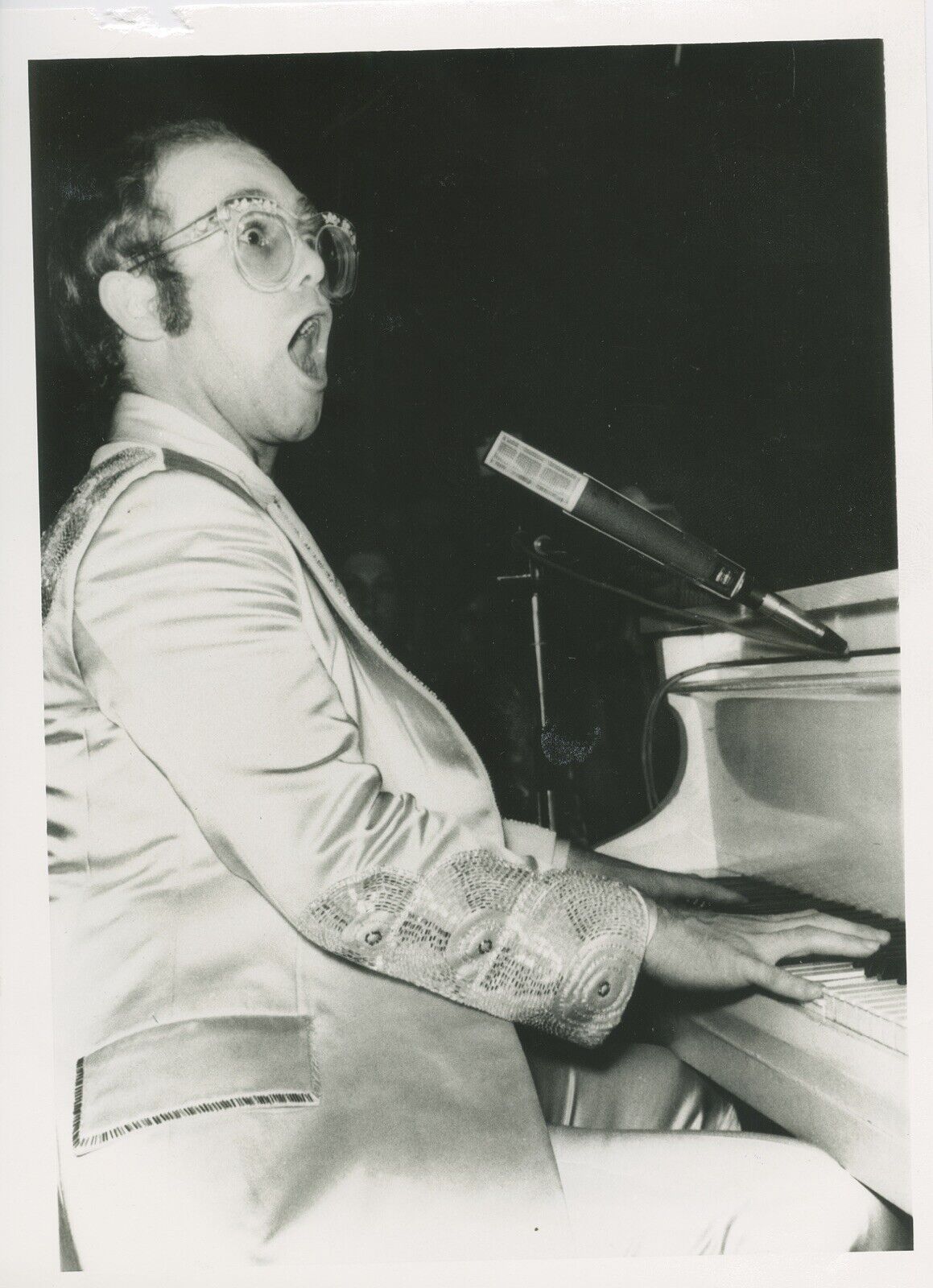 Elton John English  Singer  Pianist Music Composer A2781 A27 Original  Photo