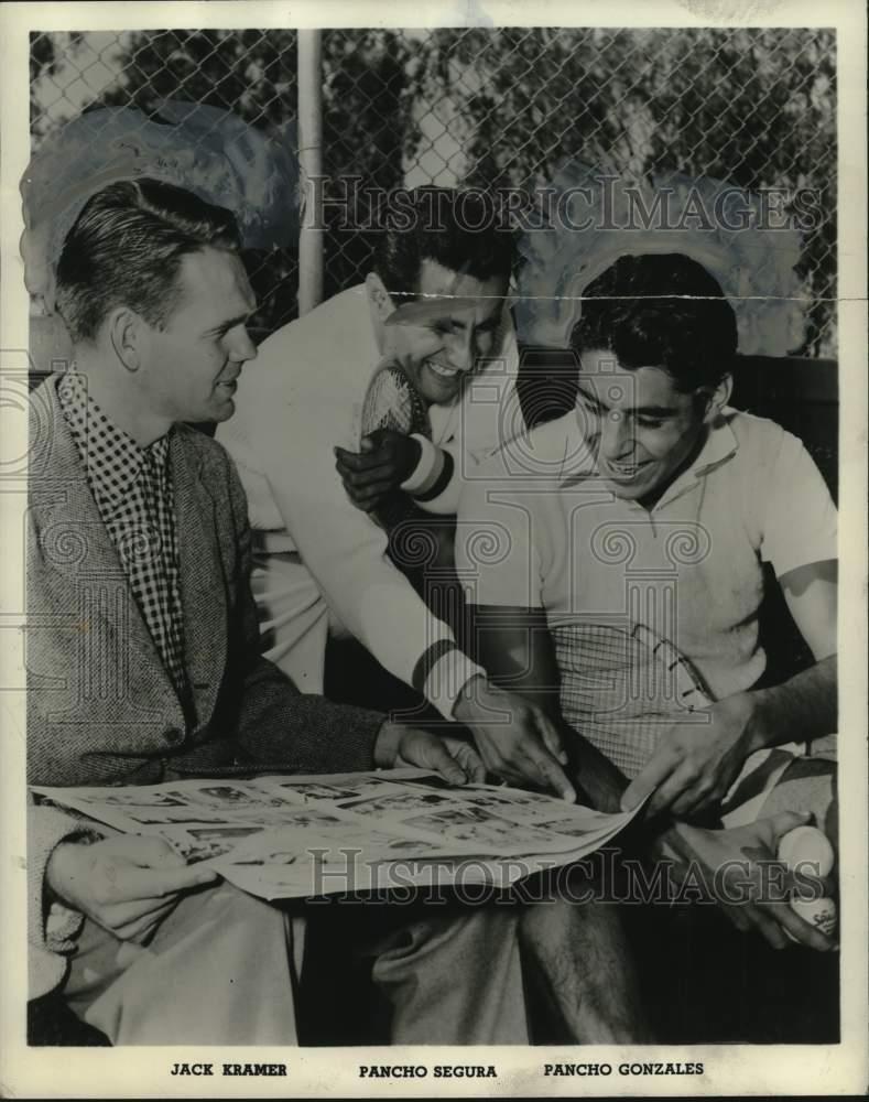 1954 Press Photo Tennis stars Jack Kramer, Pancho Segura & Pancho Gonzales