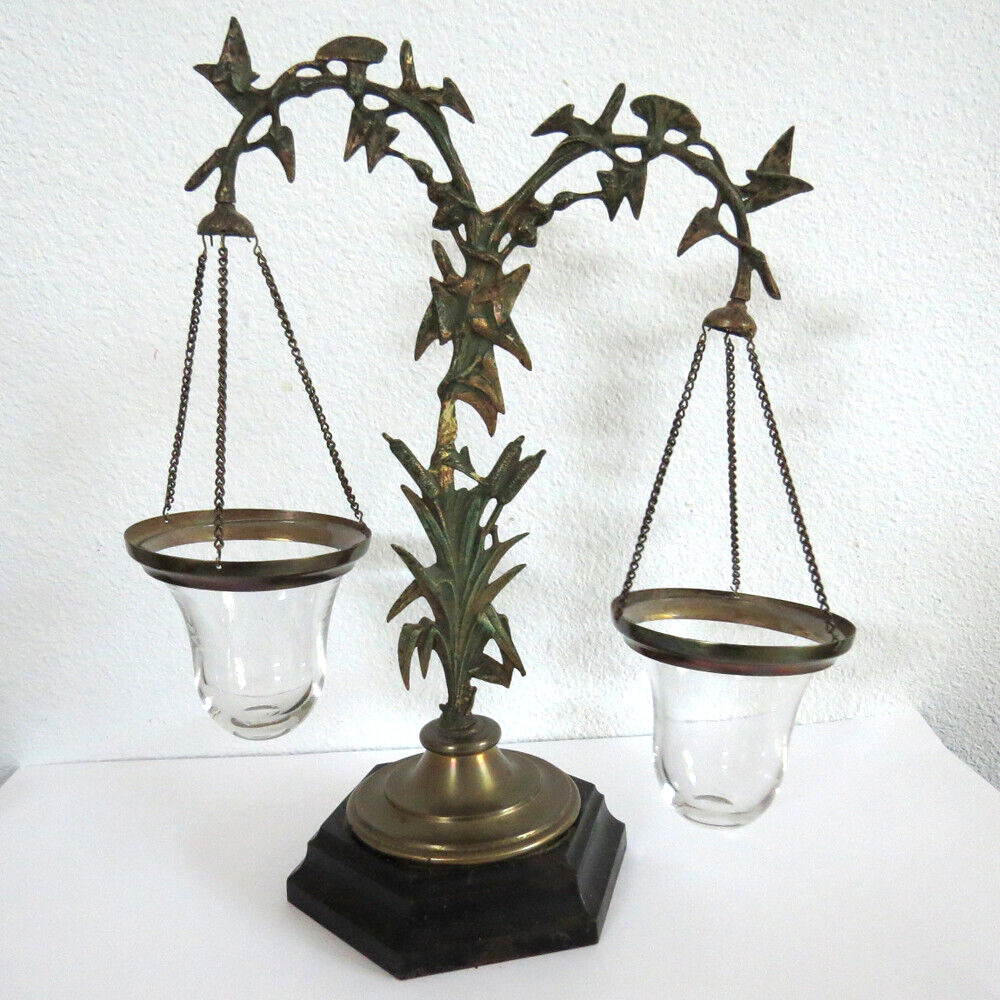 Antique Victorian Oil Float Lamp / Ivy & Cattails Post