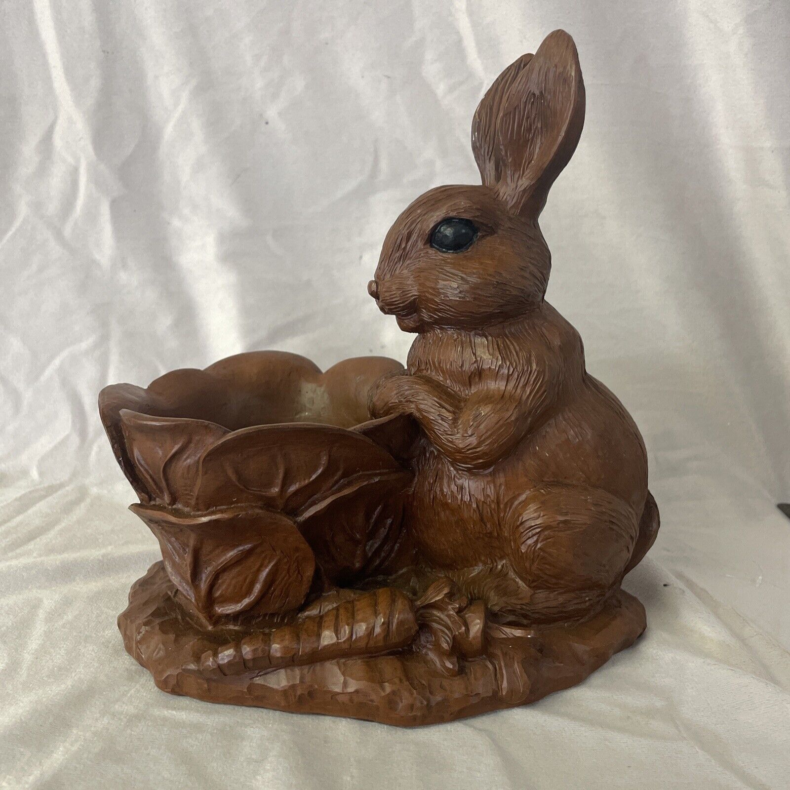 Red Mill MFG. Figurine #763 Rabbit Bunny Planter