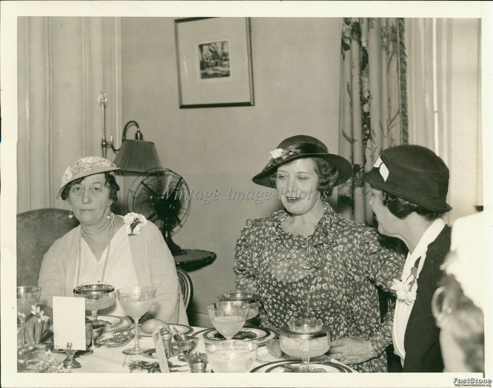1933 Mrs William A Irwin, Wives Of Industry Magnates At Luncheon Event Photo 6X8