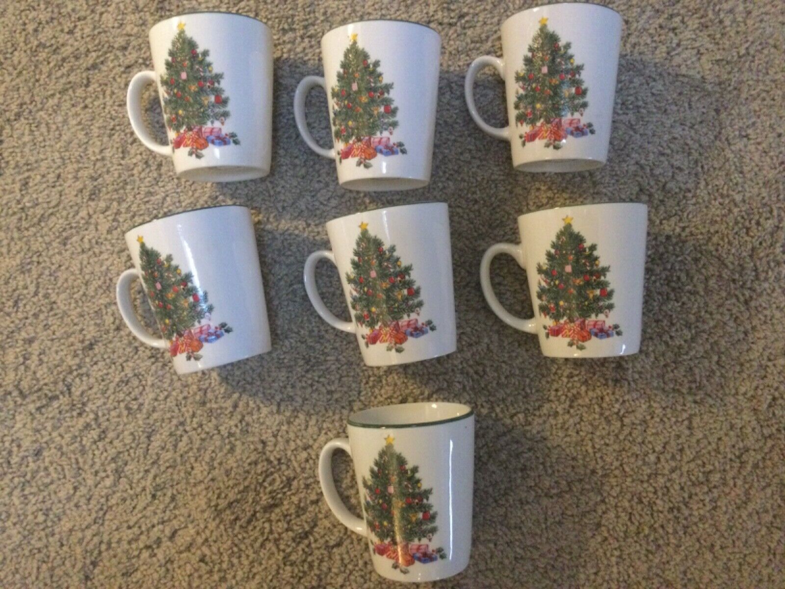 Set of 7 Gibson Noel Morning Mugs Christmas Tree 